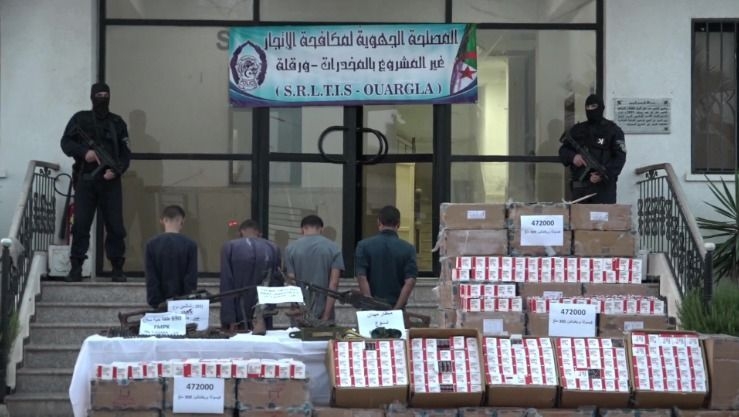 الـ SRLTIS  ورقلة تفكك شبكة إجرامية منظمة تنشط في الإتجار غير الشرعي بالمخدرات وتضبط أسلحة نارية وأزيد من 470 ألف كبسولة من البريغابالين - الوطني : البلاد