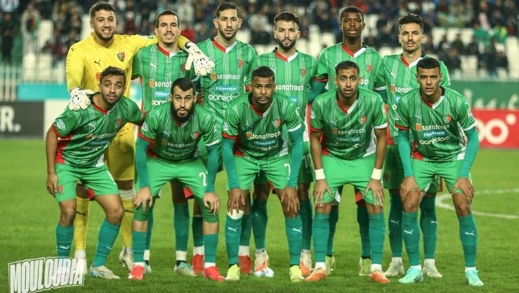 مولودية الجزائر في مواجهة نارية أمام أورلاندو بيراتس لخطف بطاقة نصف النهائي