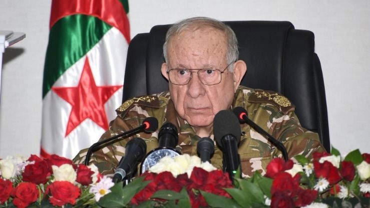 الفريق أول السعيد شنقريحة في زيارة عمل وتفتيش إلى القاعدة المركزية للإمداد بالناحية العسكرية الأولى - الوطني : البلاد