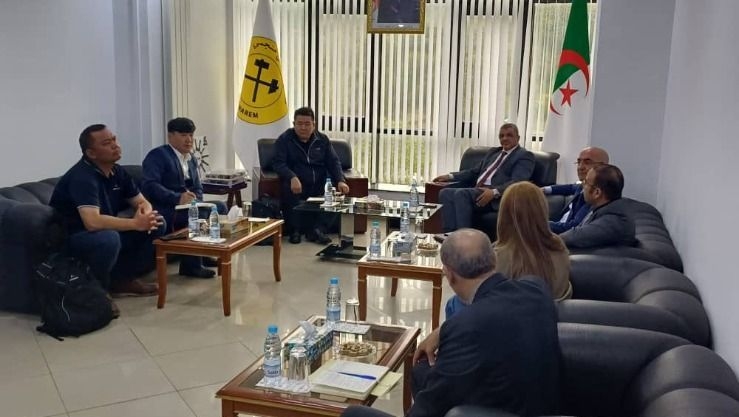 إتفاق مبدئي جزائري أمريكي لتطوير الشراكات المُربحة في قطاع المناجم - الإقتصادي : البلاد