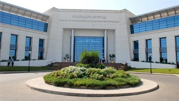 جامعة مصر للمعلوماتية تعلن عن SLI برنامج تقني جديد لترجمة فورية للغة الإشارة