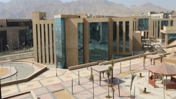 القائم بأعمال رئيس جامعة مصر للمعلوماتية: اعداد جيل جديد للفوز بوظائف المستقبل مثل مصمم تجربة المستخدم بحجم سوق 50 مليار دولار
