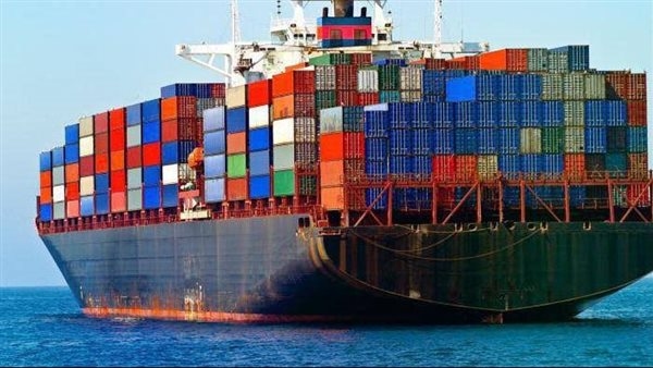 تداول 26 سفينة للحاويات والبضائع العامة بميناء دمياط