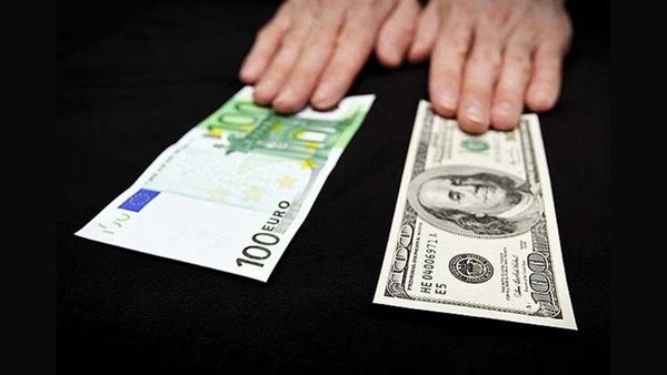 عاجل / يكسر حاجز الـ 50 جنيها.. قفزة كبيرة في سعر الدولار خلال تعاملات اليوم