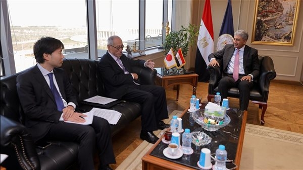 وزير السياحة والآثار يبحث مع السفير الياباني تعزيز التعاون المشترك