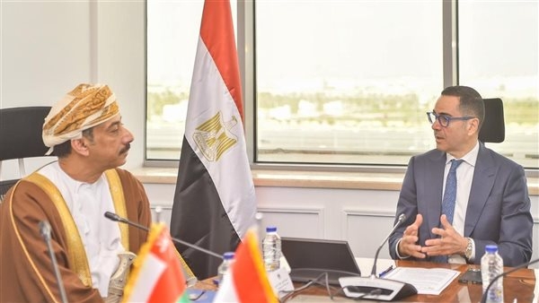 توقيع مذكرة تفاهم بين مصر وعمان في مجال ترويج الاستثمار وتنمية الصادرات