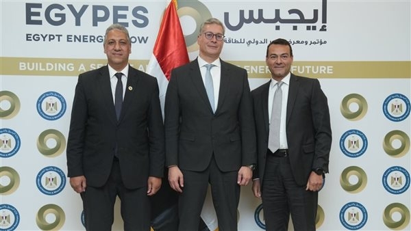 البترول و" ميثانكس مصر" توقعان مذكرة تفاهم جديدة لدعم تنفيذ إدارة سلامة العمليات في القطاع