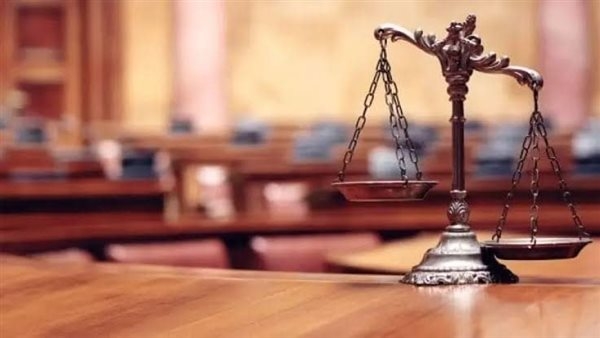 حجز محاكمة متهم بحيازة مفرقعات ومقاطع تحريضية للنطق بالحكم