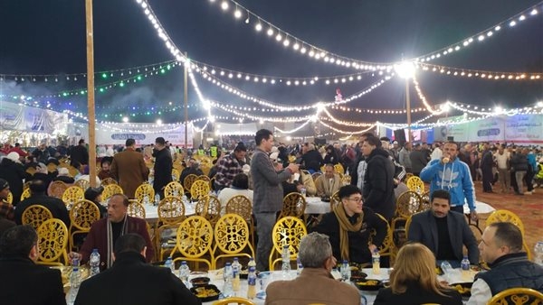 مائدة وطن واحد.. إفطار 10 ألاف صائم بشبرا الخيمة