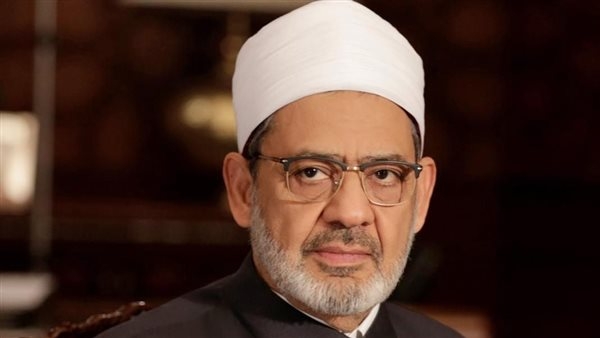 شيخ الأزهر يعزي نائب رئيس جامعة الأزهر في وفاة والدته