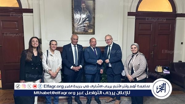 عميد "طب قصر العيني" يستقبل نظيره من جامعة كريستيان ألبريشت الألمانية