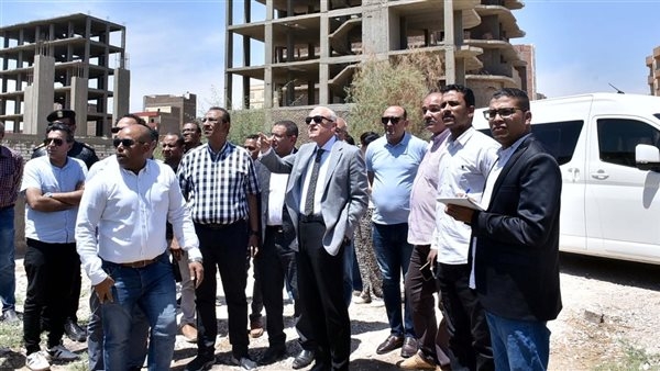 صور.. محافظ الأقصر يتفقد أعمال التطوير بحوض 18 وجزيره العوامية