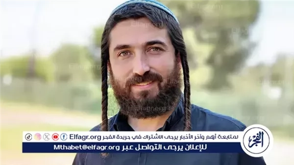 عاجل:- اقتتال بالمسجد الأقصى.. عضو كنيست متطرف يؤدي "السجود الملحمي" وسط آلاف المستوطنين