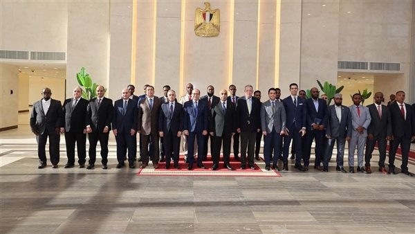 وزير العدل يكرم وفدًا قضائيًا صوماليًا بعد اجتيازه البرنامج التدريبي بمركز الدراسات القضائية