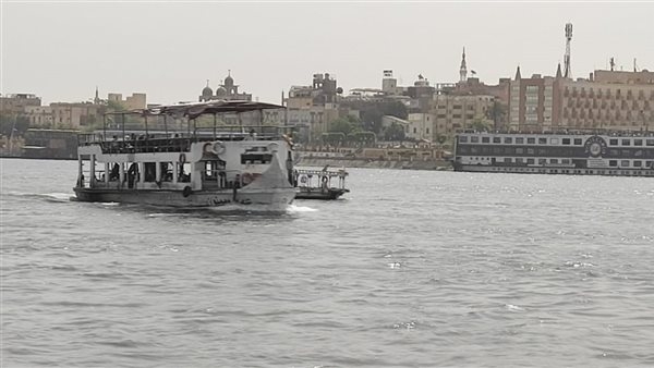 محافظ الأقصر يعلن إستئناف حركة الملاحة النهريه بالأقصر.. بعد إستقرار حالة الطقس