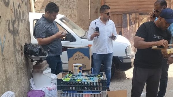 ضبط 11 طنًا أدوية ومكملات غذائية وسلعًا منتهية الصلاحية داخل مخزن بإمبابة