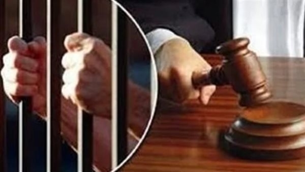 المشدد 10 سنوات وغرامة 50 ألف جنيه لـ عامل بتهمة الاتجار في الحشيش