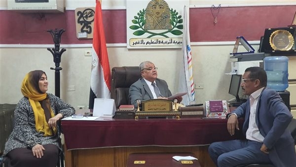 وكيل تعليم الأقصر يعقد اجتماعًا موسعًا لمناقشة الاستعدادات النهائية لامتحانات نهاية العام