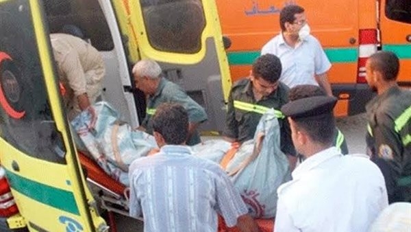 مصرع شخص وإصابة آخر في انقلاب سيارة سوزوكي بطريق أسيوط الصحراوي