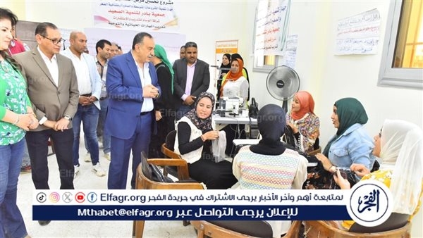 محافظ أسيوط يتفقد تدريب 60 فتاة على صناعة التللي بالمجمع الحرفي في الشامية بساحل سليم