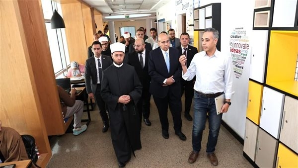 وزير الأوقاف يشارك في صالون جامعة النيل "الشباب وبناء المستقبل"