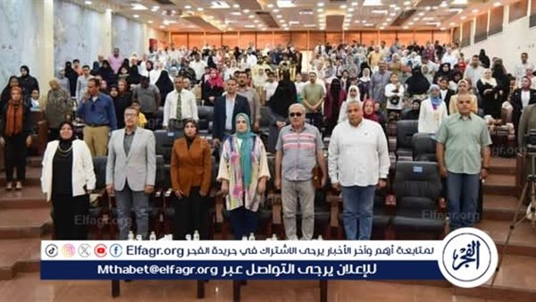 وكيل تعليم مطروح تشهد احتفالية تخرج رياض أطفال مدرسة حدائق مطروح الرسمية لغات
