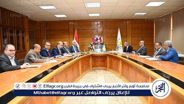 المنشاوي يترأس اجتماع وحدة نقل التكنولوجيا بجامعة أسيوط