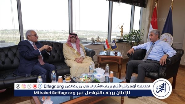 وزير السياحة والآثار يبحث مع رئيس المنظمة العربية للسياحة ترتيبات مؤتمر "دور المصارف في تنمية السياحة العربية" بالقاهرة