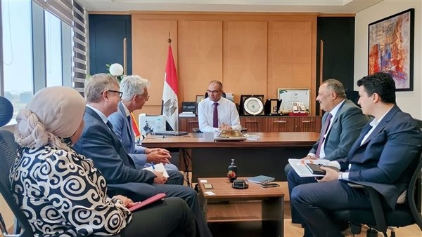 نائب وزير الإسكان يبحث مع وفد الوكالة الألمانية للتعاون الدولي سبل تعزيز التعاون في قطاع المياه