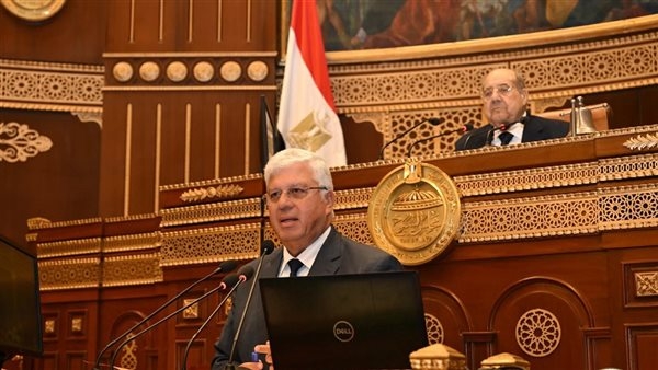وزير التعليم العالي يستعرض أمام الشيوخ خطة إعداد المعلم في الجامعات المصرية