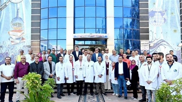 وزير الإسكان ومحافظ الدقهلية يختتمان جولتهما بتفقد محطة مياه شرب "ميت خميس" بطاقة ٢٠٤ الاف م٣/يوم والمعمل المركزي