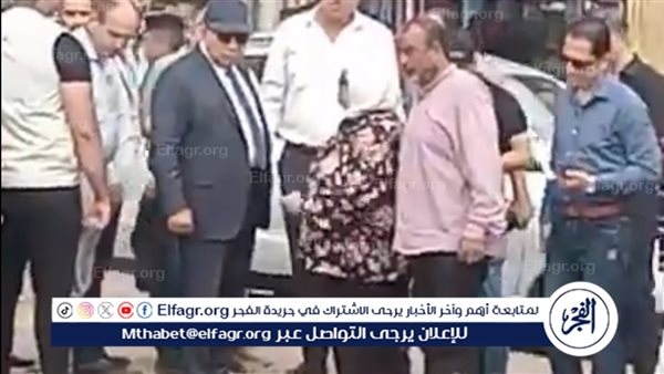 "الفجر" ترصد لحظة وصول محافظ الدقهلية لموقع كسر خط المياه لمتابعة تنفيذ أعمال الصيانه
