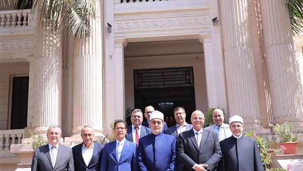 محافظ القليوبية ومفتي الديار المصرية يفتتحان فعاليات الملتقى البيئي الثاني للتنمية المستدامة