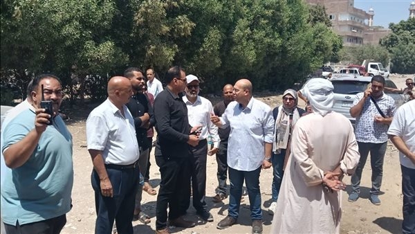 نائب محافظ الجيزة يتفقد قريتي منيل شيحة وطموه بمركز أبو النمرس