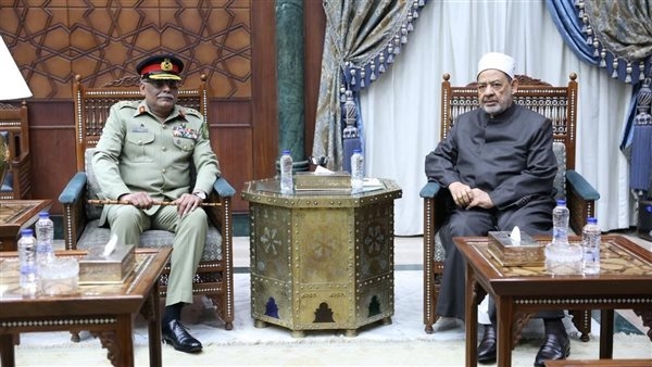 شيخ الأزهر خلال استقبال رئيس الأركان الباكستاني: لا استقرار في العالم دون حل لقضية فلسطين