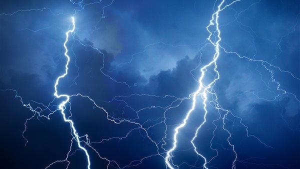 أطول ومضة برق في التاريخ.. "ميغافلاش" تخترق السماء لمسافة تفوق 830 كيلومترًا