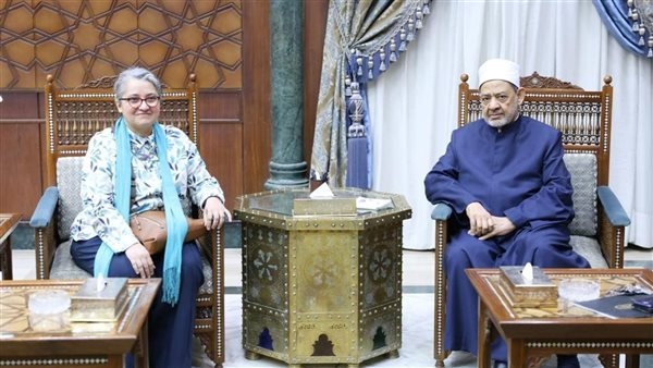خلال استقباله رئيسة المركز القومي للترجمة.. شيخ الأزهر يدعو لإحياء ثقافة القراءة وإعادة نشر كنوز الإصدارات الإسلامية