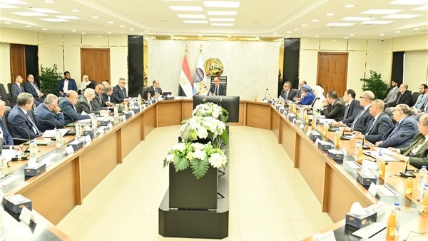 "القابضة للتشييد ": 33.4 مليار جنيه إيرادات مستهدفة.. وصافي ربح متوقع 4.7 مليار جنيه
