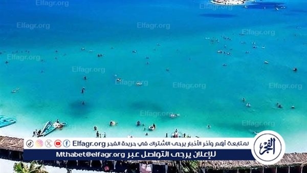 مياه فيروزية تركوازية... الآلاف من المصطافين علي شواطئ مرسي مطروح