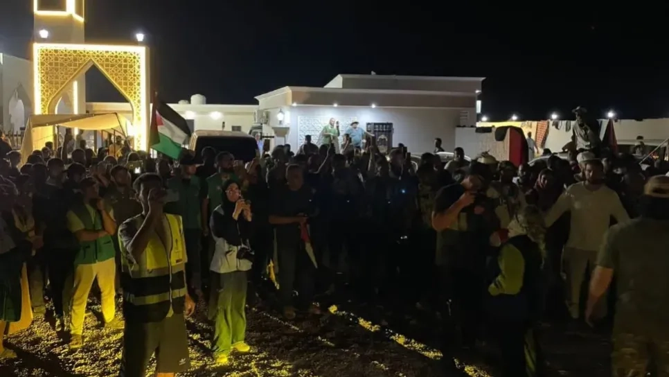 قافلة الصمود .. قوات حفتر تحتجز ثلاثة جزائريين