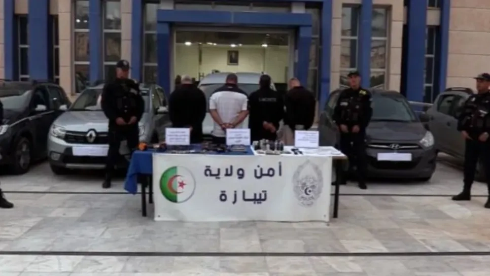 تيبازة: الإطاحة بعصابة سرقة السيارات
