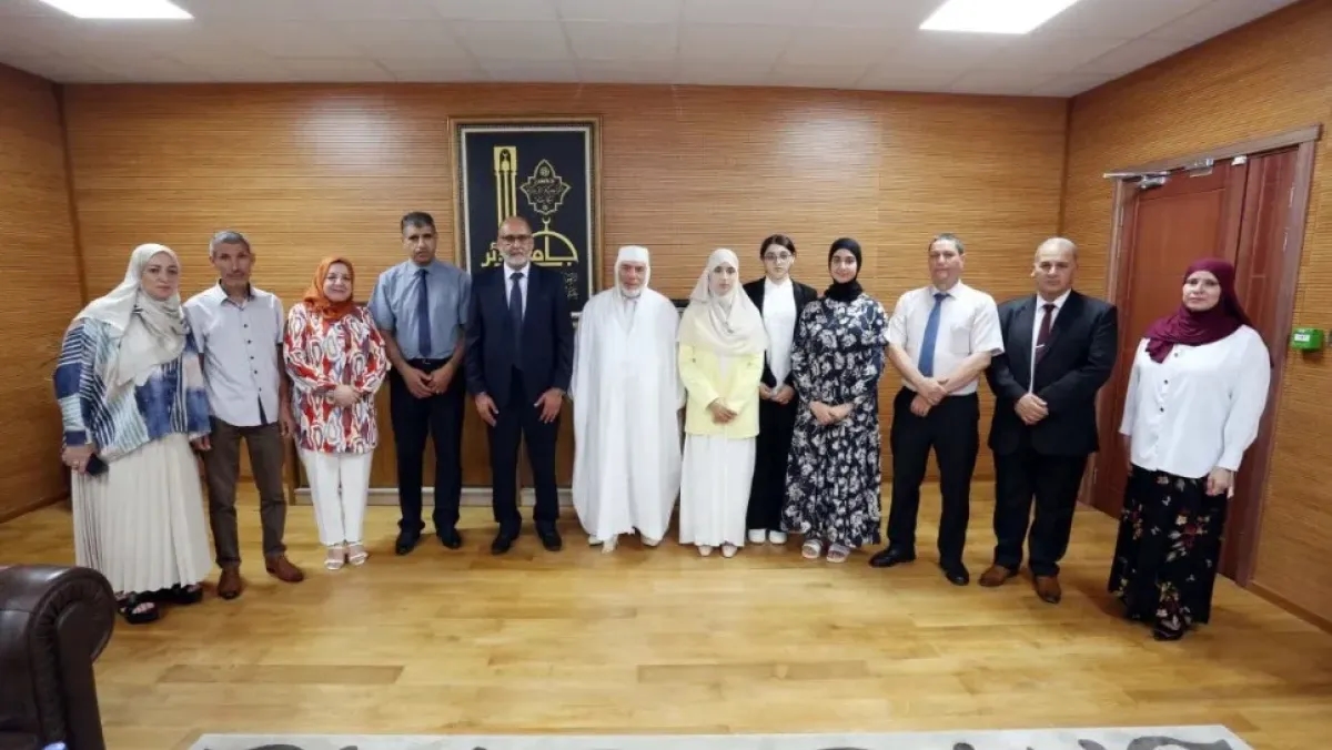 تكريم المتفوقات في شهادة البكالوريا بـ "وسام الجامع"