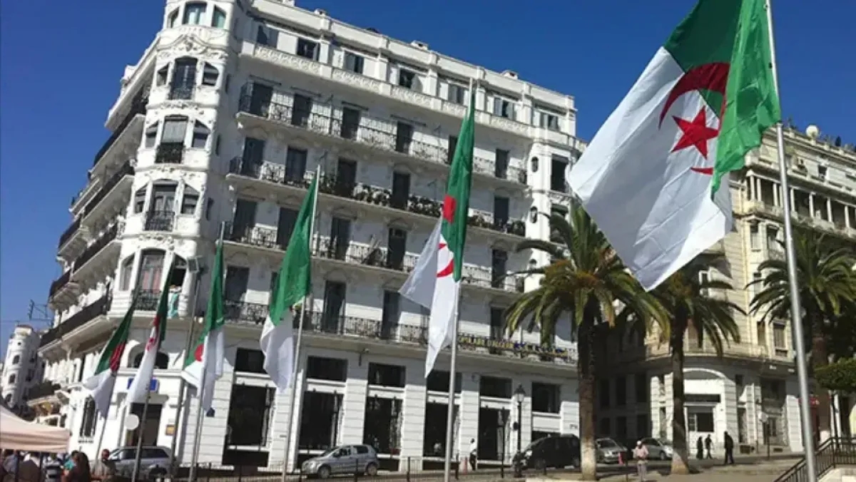 الجزائر تضع النقاط على الحروف