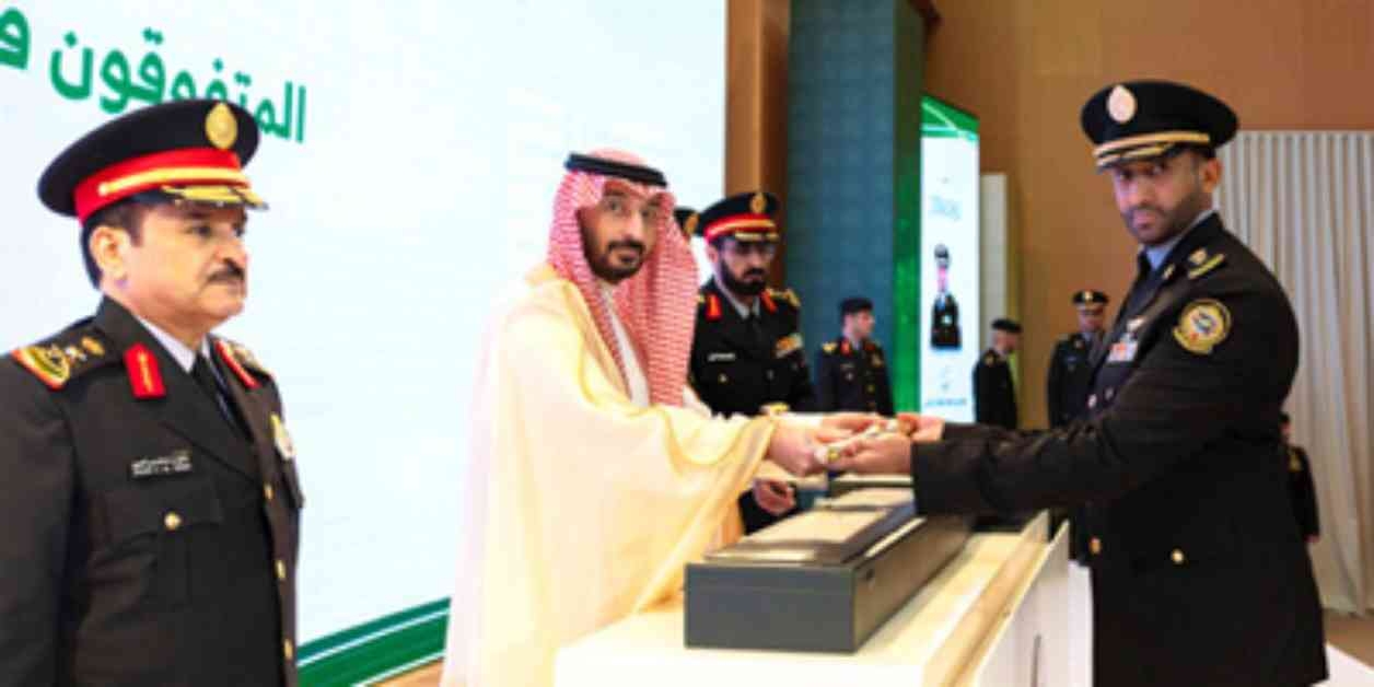 برنامج القيادة والأركان: تكريم خريجي وزير الحرس الوطني