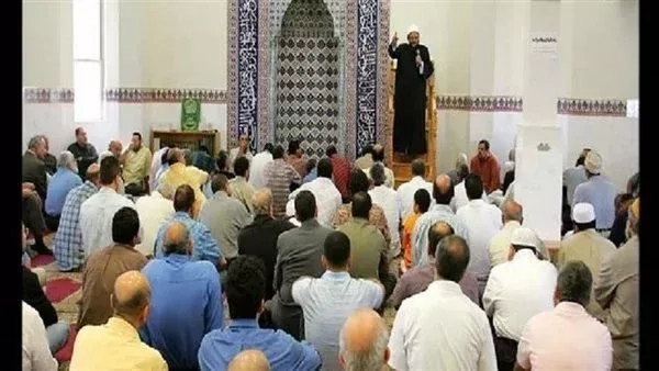 موضوع خطبة الجمعة اليوم عن قيمة التراحم بين الزوجين.. «فتراحموا»