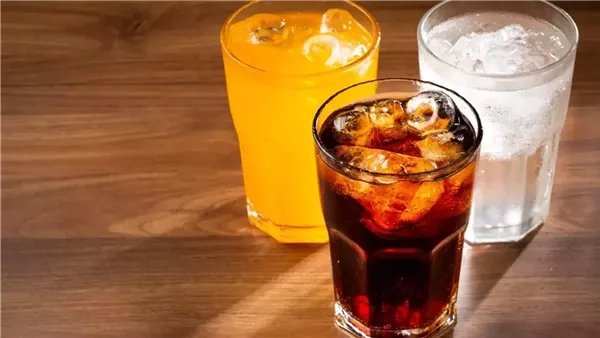 لماذا يجب تجنب المشروبات الغازية مع الحلويات في رمضان؟
