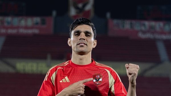أشرف بن شرقي: ضحيت بأموال كثيرة من أجل الأهلي وأتمنى ضم نجم الزمالك