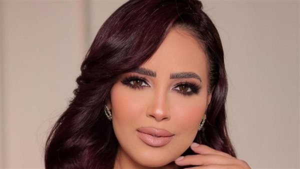 رنا سماحة تحصل علي حكم نهائي  في قضية  نفقة طفلها