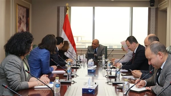 مباحثات مكثفة بين وزير الكهرباء مجموعة اقتصادية فرنسية للتعاون بمجالات الطاقات المتجددة