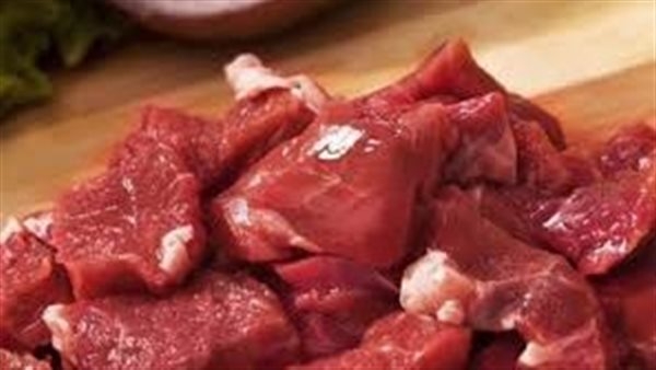 تناول اللحوم بحذر.. كيف يؤثر الإفراط على القلب والهضم والكلى؟